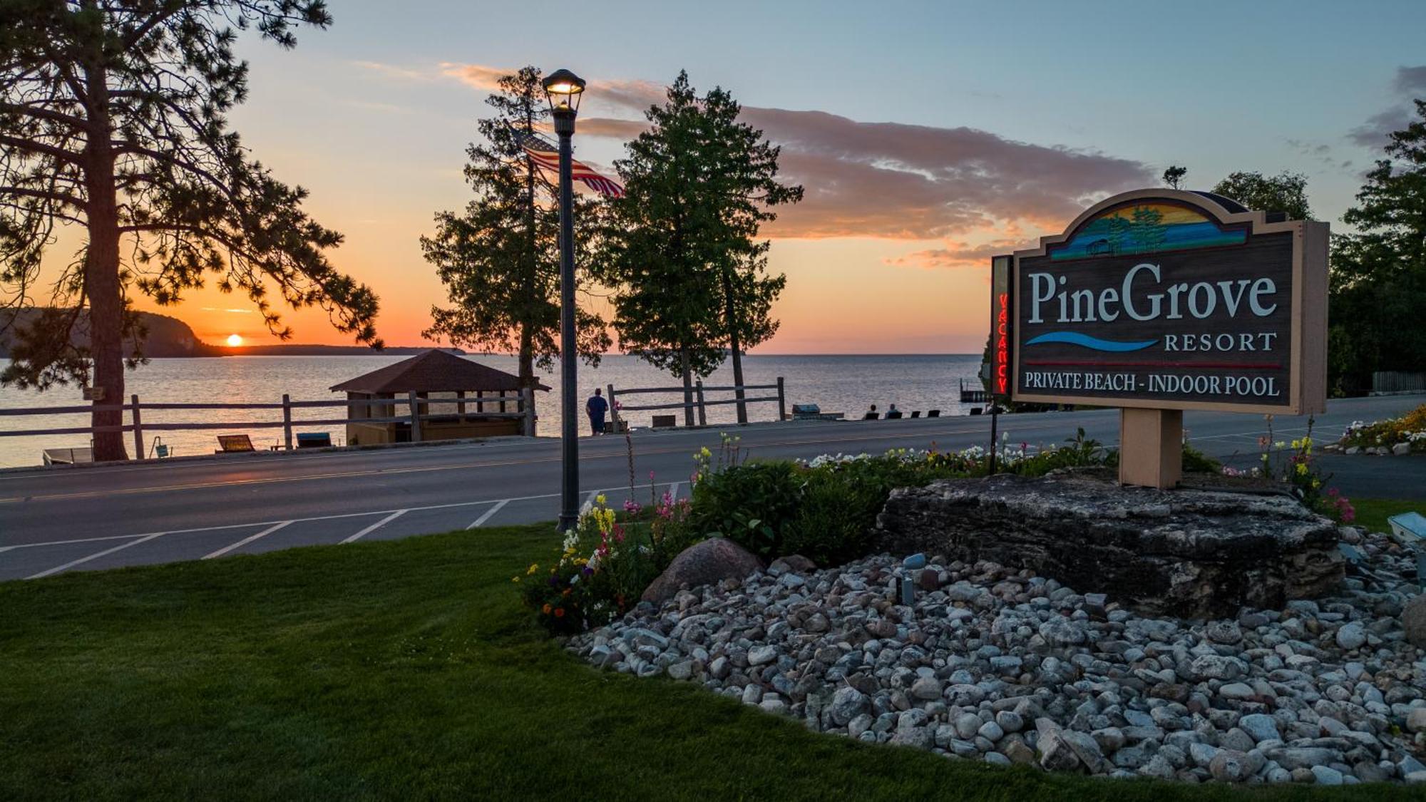 Pine Grove Resort Ephraim Esterno foto